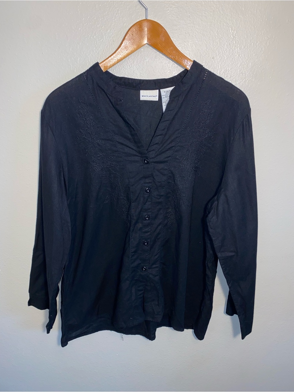 White Stag Vintage Black Embroidered Linen Cotton Blend Top Size XL